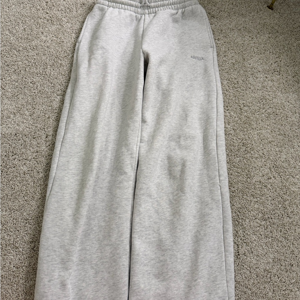 Aritzia Wide Leg Gray Sweatpants